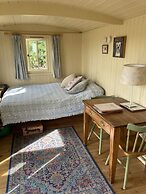Oxton Hill Hideaway