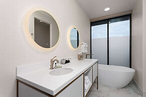 Legacy Hotel Trademark Collection By Wyndham