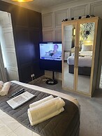 The Q Hotel