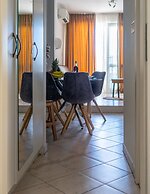 Modern Apartment With Balcony, Near Shopping Mall