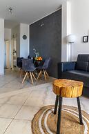 Modern Apartment With Balcony, Near Shopping Mall