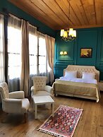 Grace Lounge Premium