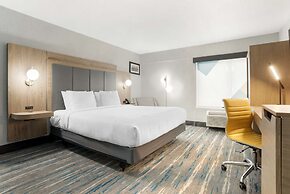 Best Western Plus Mobile Inn & Suites