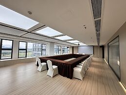 EVEN Hotels Shenzhen Guangming Cloud Park by IHG