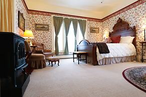 The Adams Pragge House