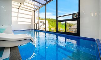 Baekya Pool Villa & Kids