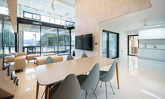 Baekya Pool Villa & Kids