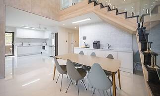 Baekya Pool Villa & Kids