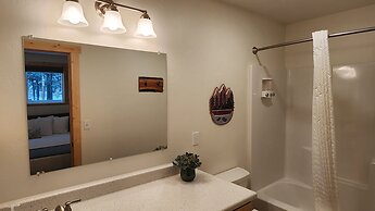 Beargrass Lodging and RV Resort