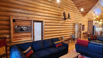 Beargrass Lodging and RV Resort