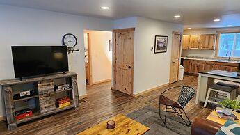 Beargrass Lodging and RV Resort