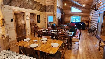 Beargrass Lodging and RV Resort