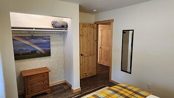 Beargrass Lodging and RV Resort