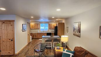 Beargrass Lodging and RV Resort