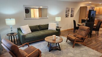 Beargrass Lodging and RV Resort