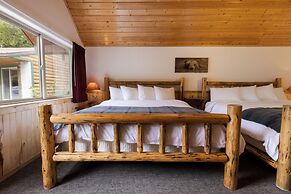 Beargrass Lodging and RV Resort