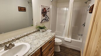 Beargrass Lodging and RV Resort