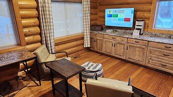 Beargrass Lodging and RV Resort