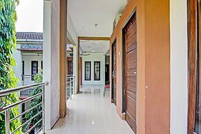 OYO 90476 Iksan Homestay Syariah