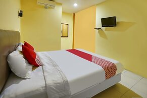 OYO Life 91027 Note Hotel Syariah