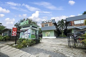 OYO Life 91027 Note Hotel Syariah