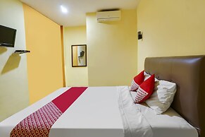 OYO Life 91027 Note Hotel Syariah