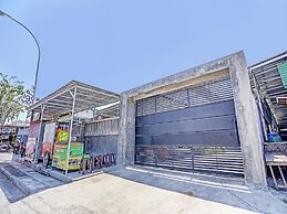 OYO 91403 Reva Residence Syariah