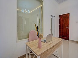 OYO 91403 Reva Residence Syariah