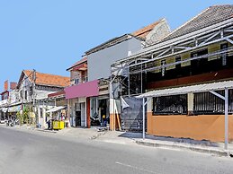 OYO 91403 Reva Residence Syariah