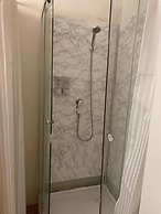 Helen Hostel u Náměstí Míru