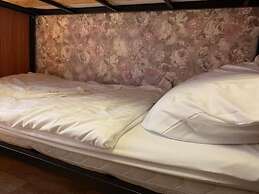 Helen Hostel u Náměstí Míru