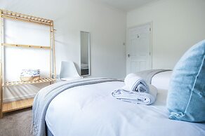 Canol Y Bryn - 3 Bedroom Holiday Home - Tenby