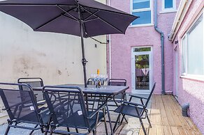 Canol Y Bryn - 3 Bedroom Holiday Home - Tenby