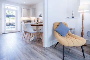 Canol Y Bryn - 3 Bedroom Holiday Home - Tenby