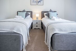 Canol Y Bryn - 3 Bedroom Holiday Home - Tenby