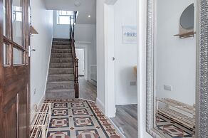 Canol Y Bryn - 3 Bedroom Holiday Home - Tenby