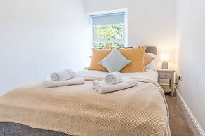 Canol Y Bryn - 3 Bedroom Holiday Home - Tenby