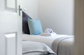 Canol Y Bryn - 3 Bedroom Holiday Home - Tenby