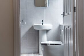 Canol Y Bryn - 3 Bedroom Holiday Home - Tenby