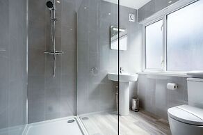 Canol Y Bryn - 3 Bedroom Holiday Home - Tenby