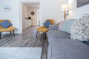 Canol Y Bryn - 3 Bedroom Holiday Home - Tenby