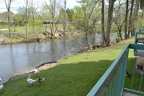 Smoky Mountains 107 2bd Condo With Fireplace 2 Bedroom Home by RedAwni