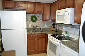 Smoky Mountains 107 2bd Condo With Fireplace 2 Bedroom Home by RedAwni