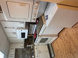 Riverside 605 2bd Condo With Mountains View Private Balcony 2 Bedroom 