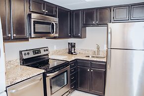 103 2-Bedroom 2 Condo by RedAwning