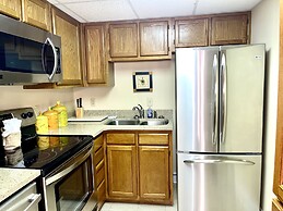 204 2-Bedroom 2 Home by RedAwning