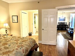 204 2-Bedroom 2 Home by RedAwning