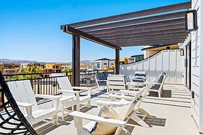 The Beach Front 2.0 7 Bedroom Home