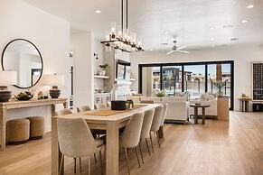 The Beach Front 2.0 7 Bedroom Home