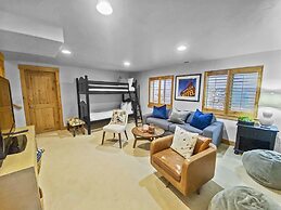 5410 Cross Country Mountain Ski Getaway With Hot Tub & Pool! 5 Bedroom